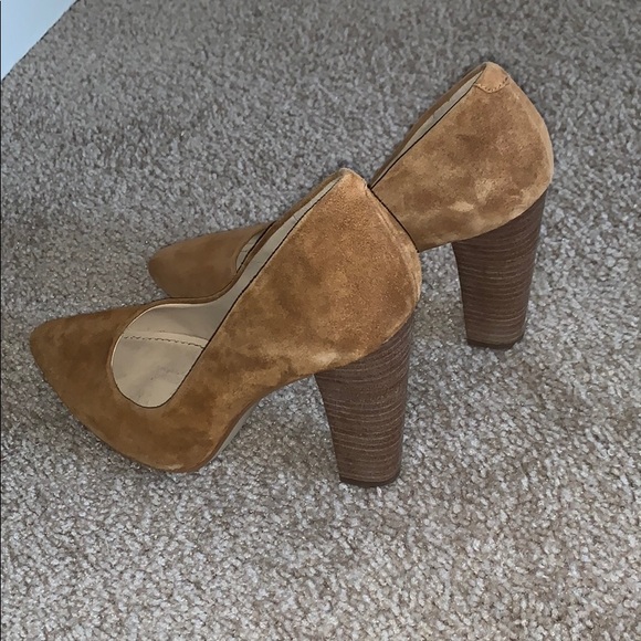 🖤Tan suede block heel - Picture 3 of 4